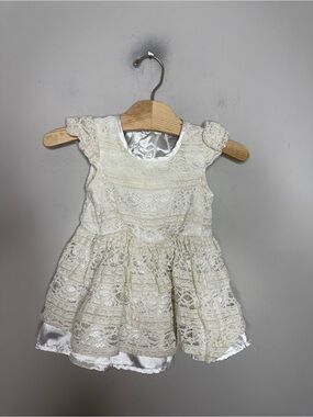 $7 ADD ON Vintage baby Guess toddler girl top lace dress‎ Y2K baby gap TEE ZARA